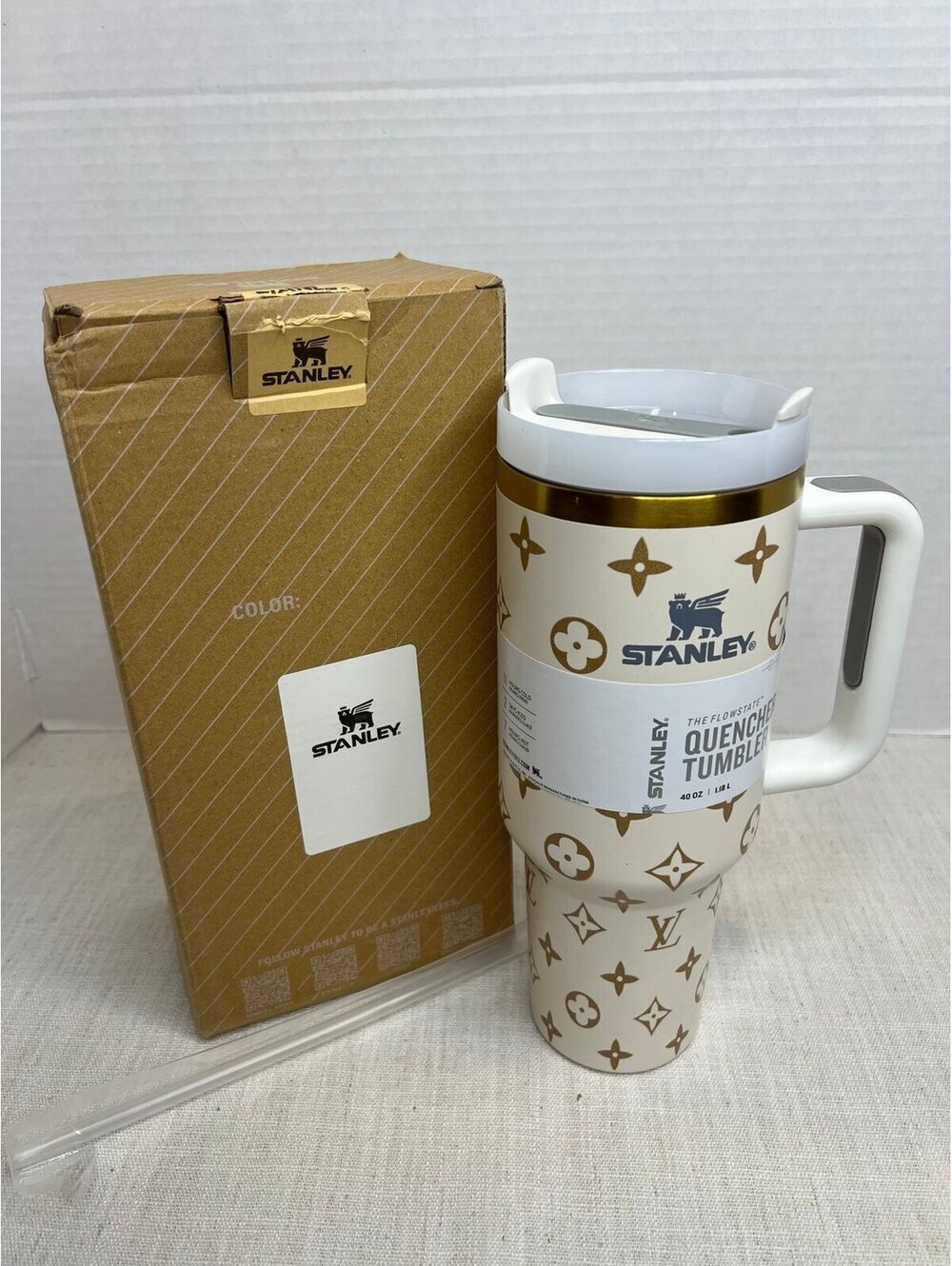 Stanley Quencher Flowstate Tumbler 40oz Cream/Gold